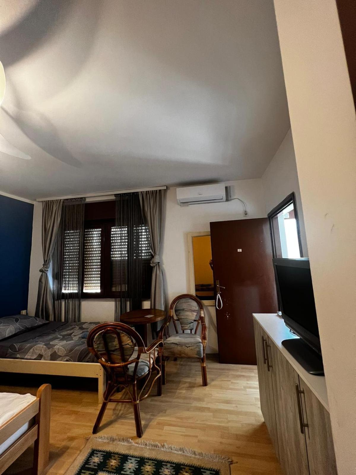 Apartments Azra Mostar Eksteriør billede